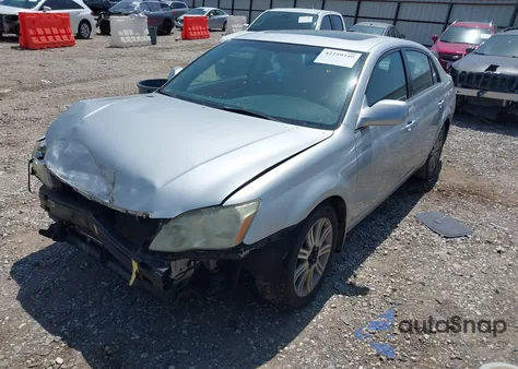 2006 Toyota Avalon Limited z USA, uszkodzony, nr VIN 4T1BK36B06U137692